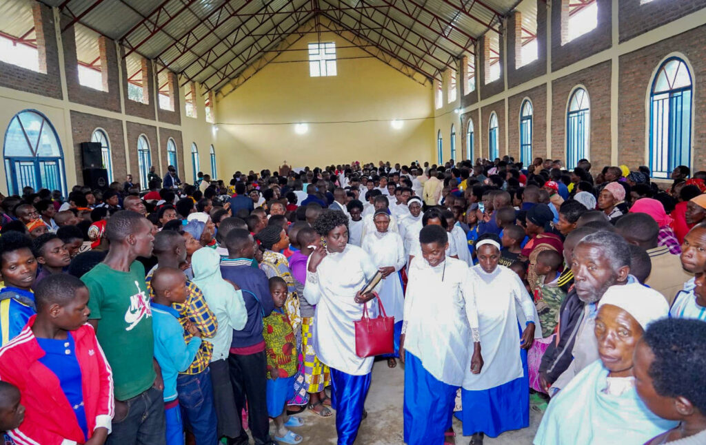Congregation on the official opening day Gasizi Parish 